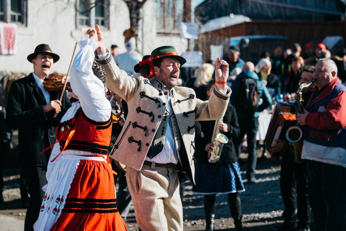 Megfordult a világ egy napra Alsósófalván