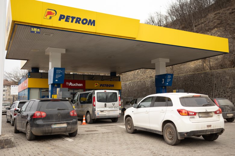 Hiába csökkent a kőolaj ára, Romániában tovább drágultak az üzemanyagok