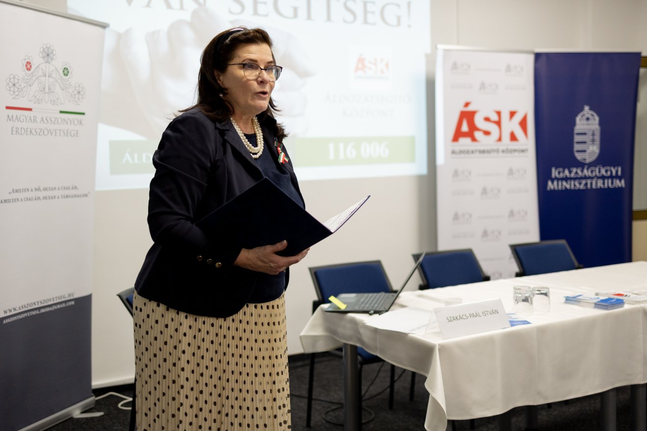 &bullet;  Fotó: Olti Angyalka