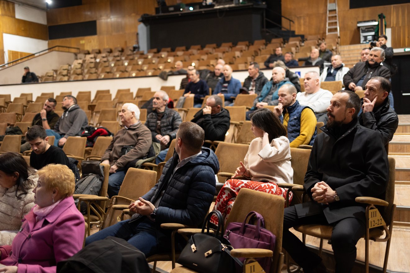 &bullet;  Fotó: Olti Angyalka