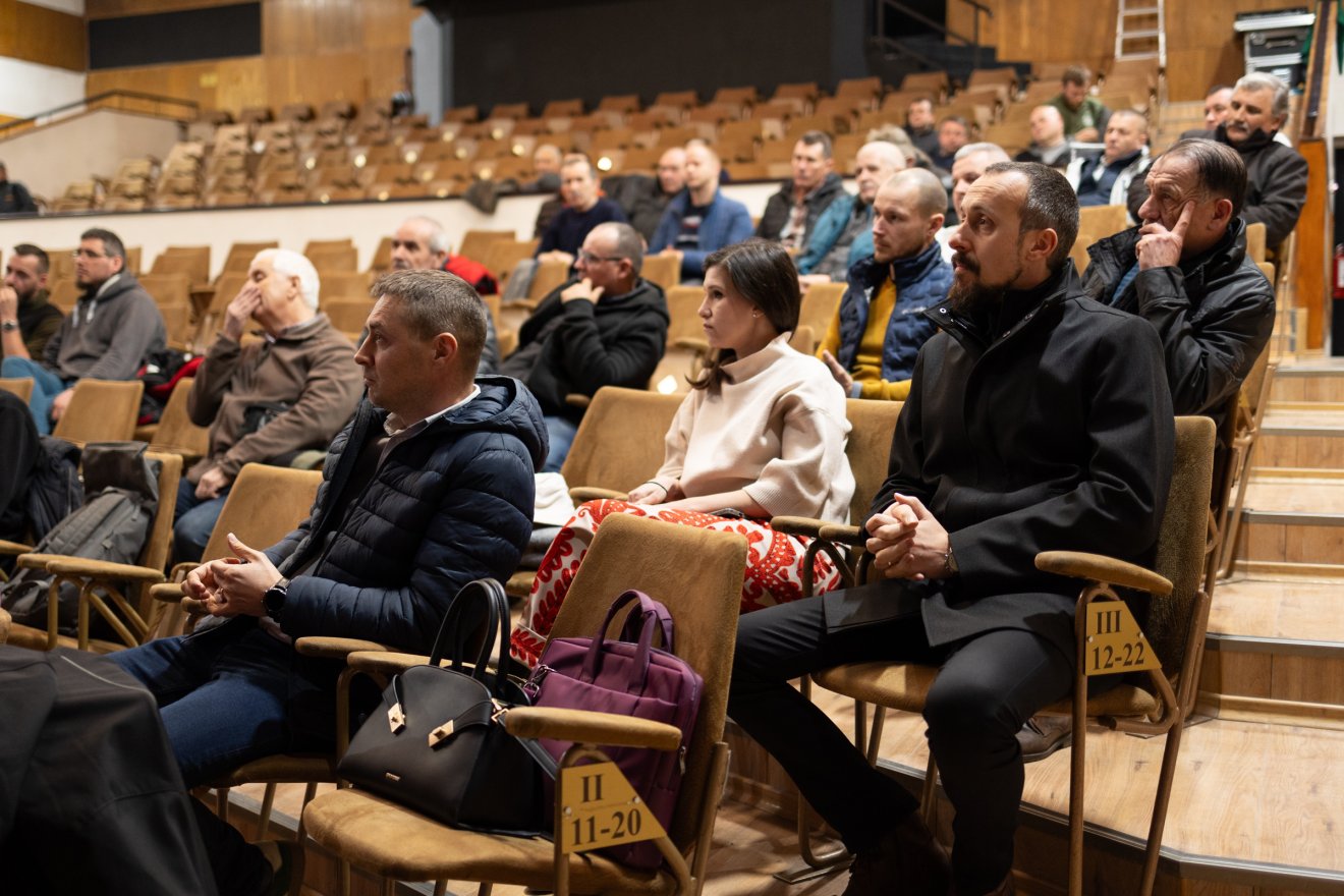 &bullet;  Fotó: Olti Angyalka