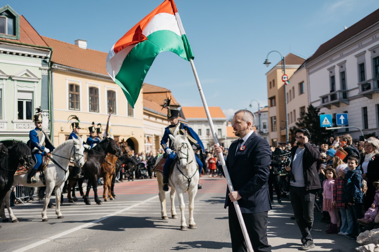 &bullet;  Fotó: Olti Angyalka