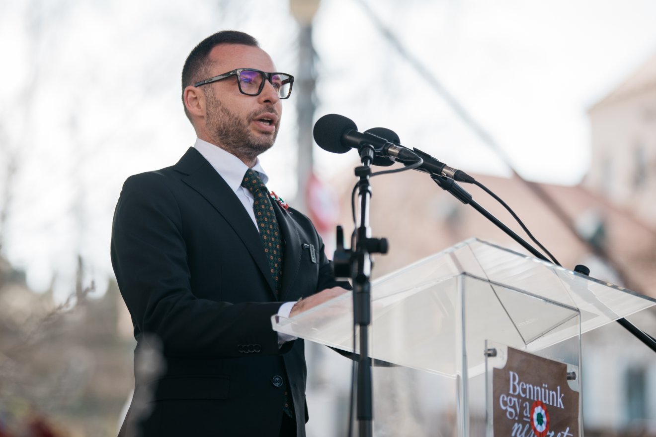 &bullet;  Fotó: Olti Angyalka