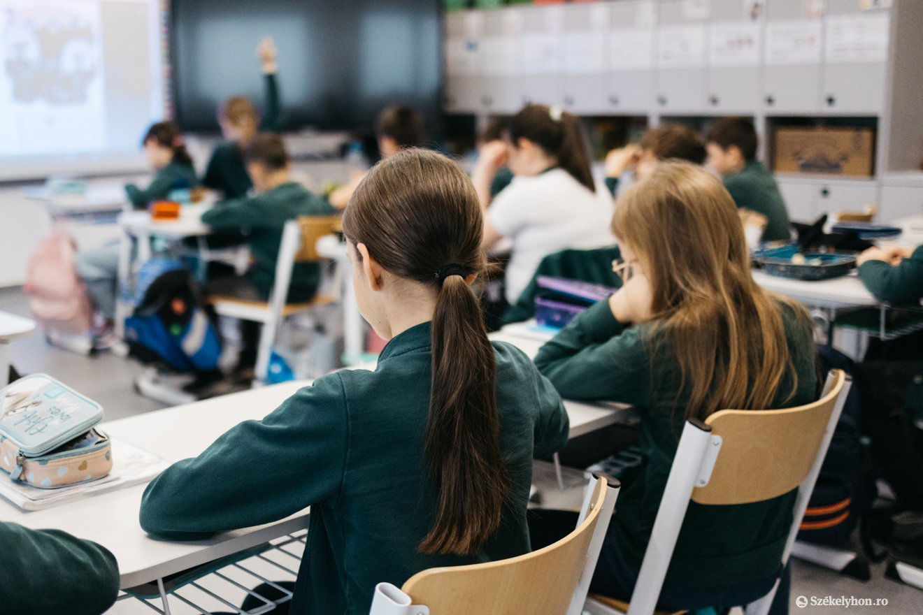 &bullet;  Fotó: Olti Angyalka