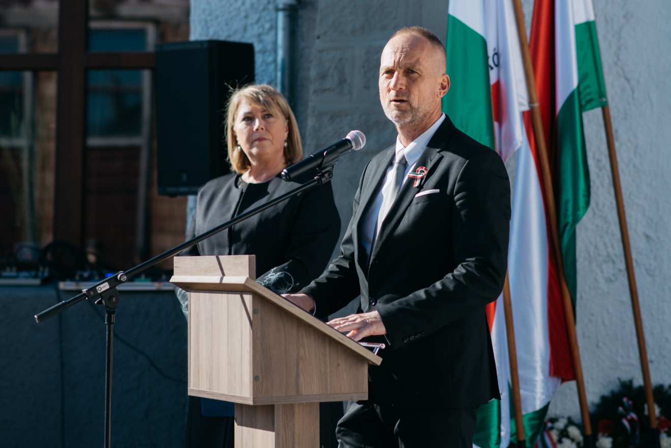 &bullet;  Fotó: Olti Angyalka