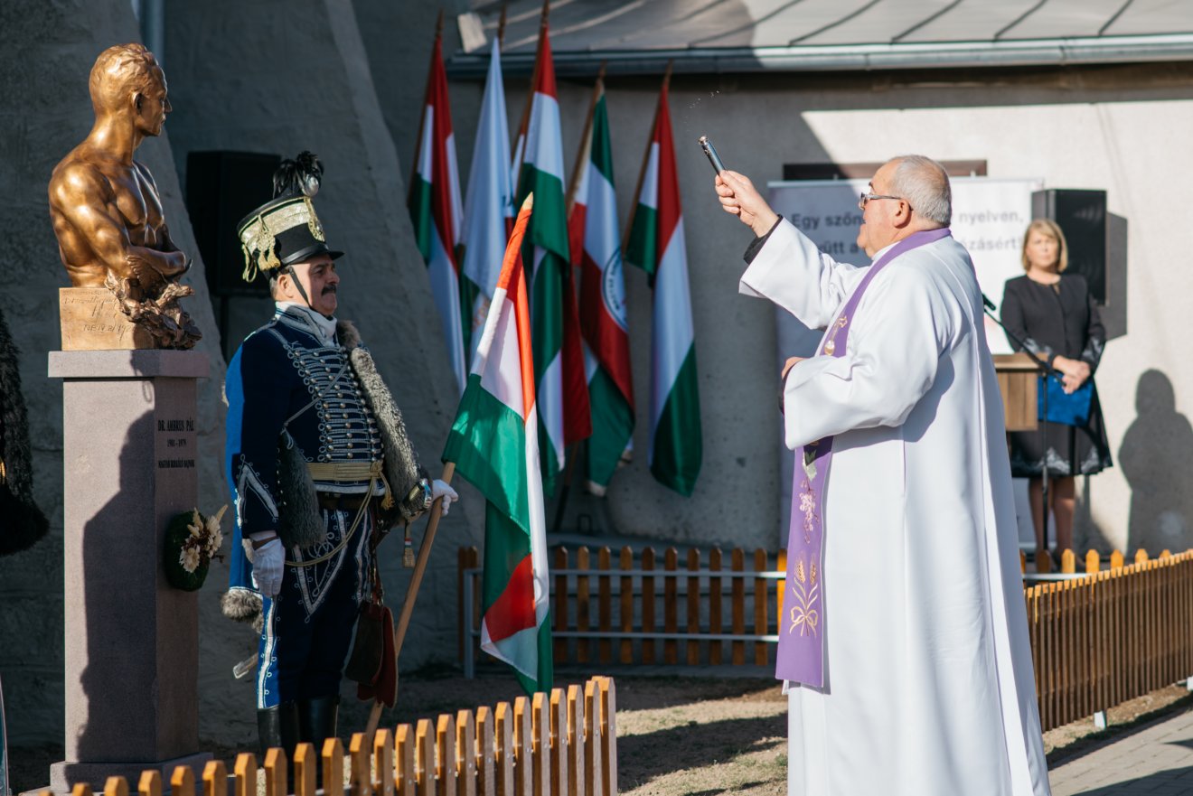 &bullet;  Fotó: Olti Angyalka