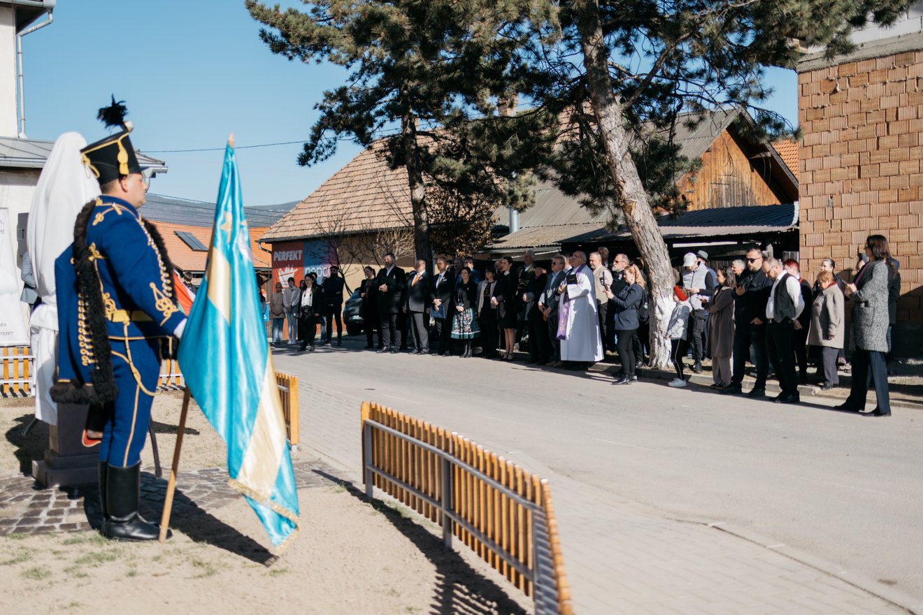 &bullet;  Fotó: Olti Angyalka