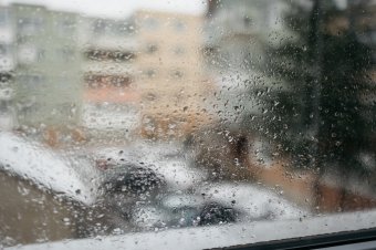 Hideg, szeles és csapadékos időre vált a napsütés Székelyföldön