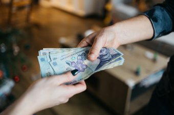 Bolojan visszaéléseket tapasztalt a munkanélküliek támogatási rendszerében, a joghézagok felszámolását kéri