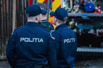 Rendőrt vágott fejbe, lábon lőtték az erdélyi fiatalt