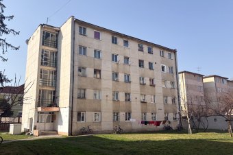 Nem tűrik tovább az agresszorokat a székelyudvarhelyi szociális lakásokban – elkezdődtek a kilakoltatások