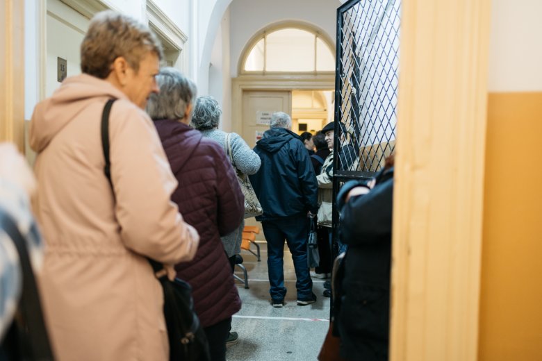 Megrohamozták a székelyudvarhelyi városháza adóosztályát