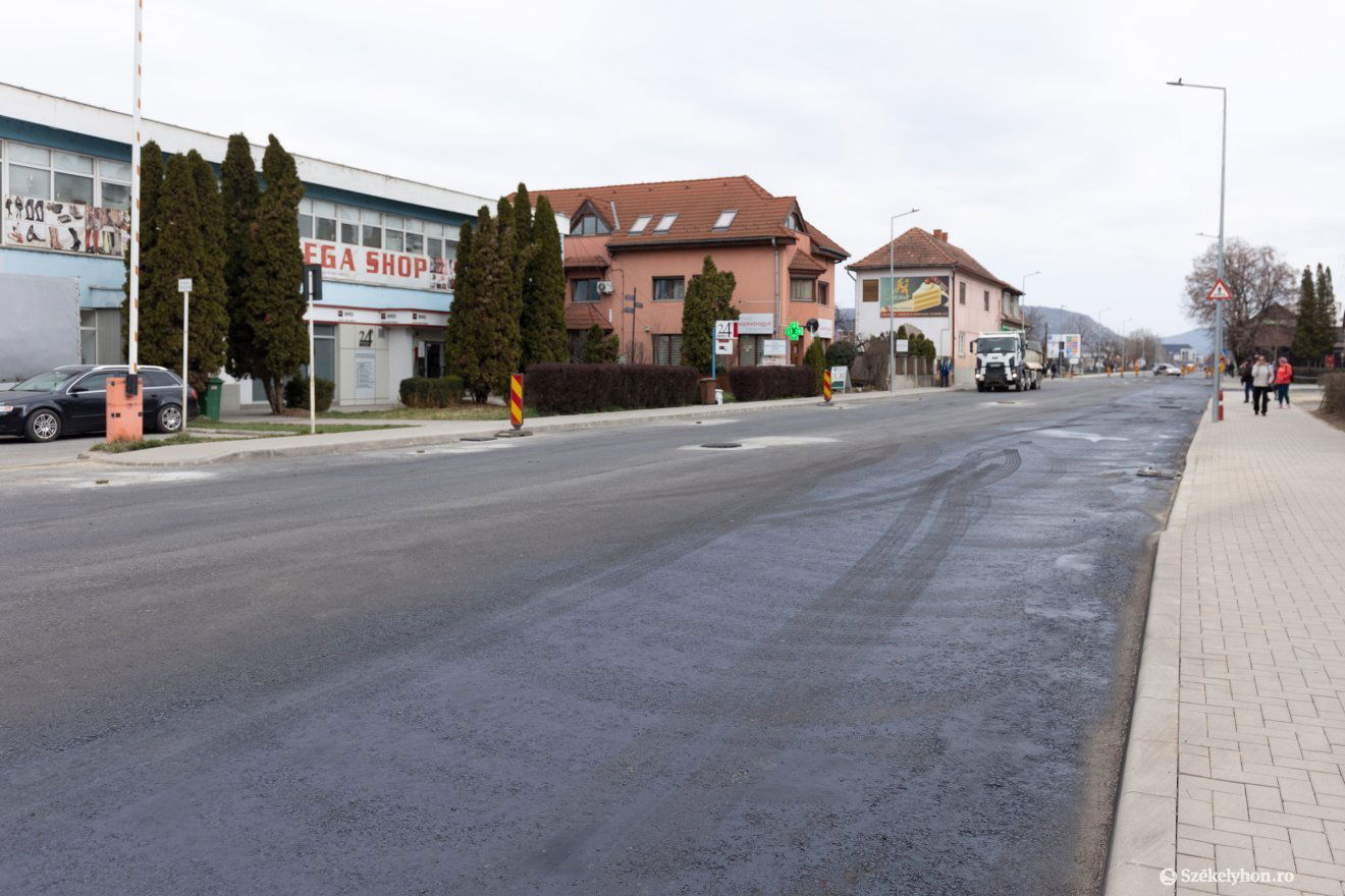 &bullet;  Fotó: Olti Angyalka