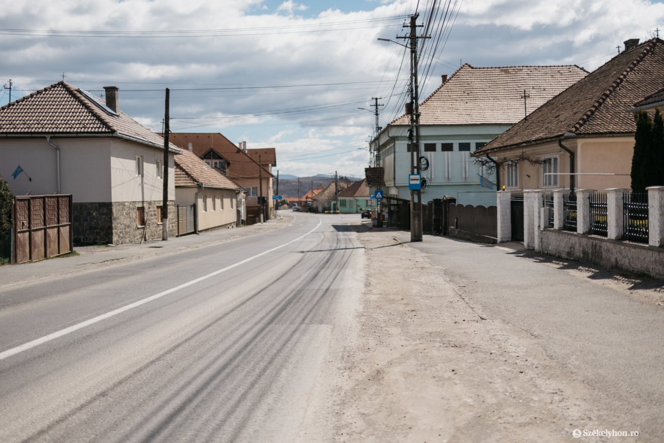Kiépül a szennyvízhálózat a Köztársaság utcában