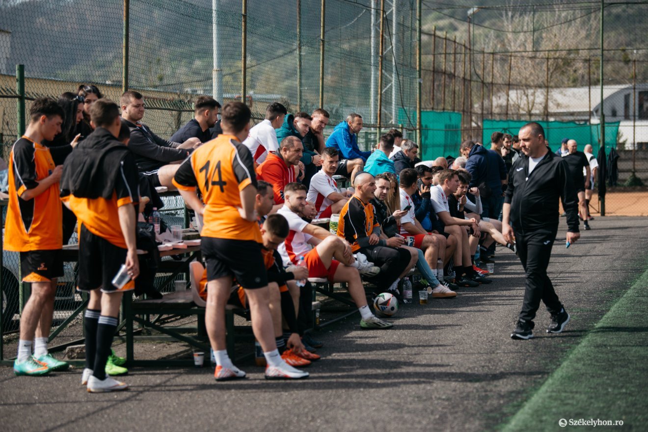 &bullet;  Fotó: Olti Angyalka