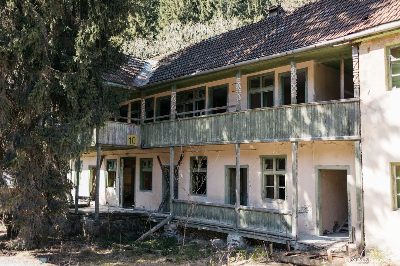 Leromlott állapotban vannak a HMT-től átvett villák