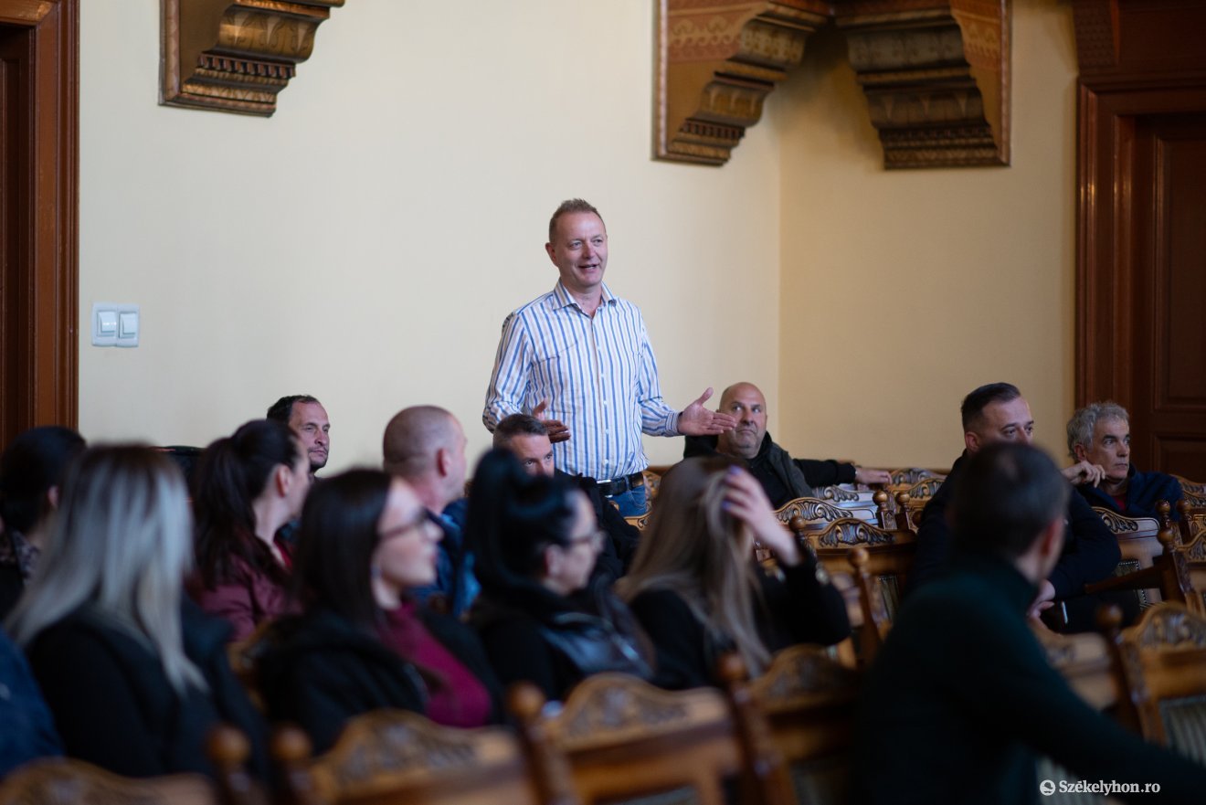 &bullet;  Fotó: Olti Angyalka