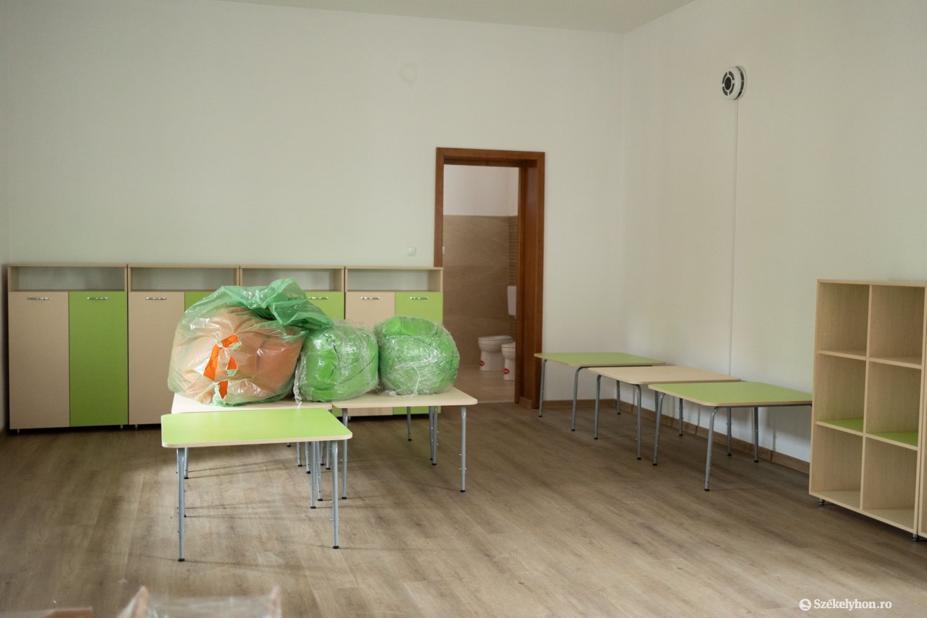 A hivatal munkatársai helyett gyerekek költözhetnek be a régi községházára
