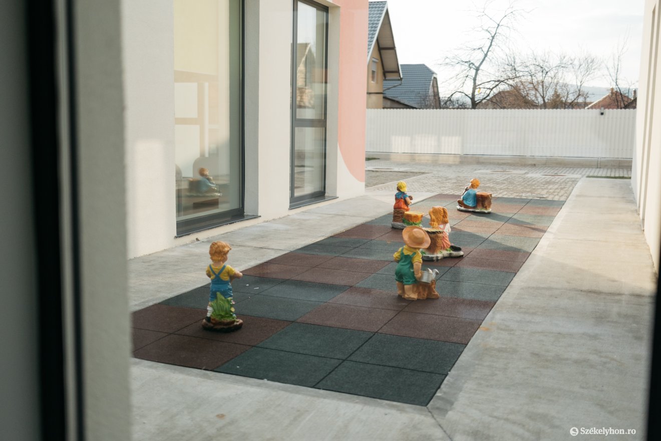 &bullet;  Fotó: Olti Angyalka