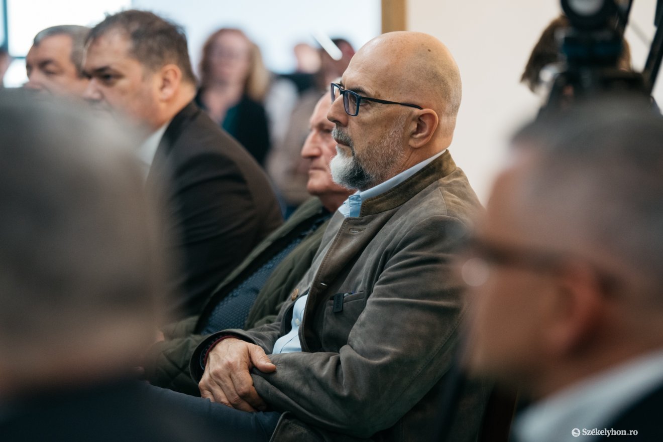 &bullet;  Fotó: Olti Angyalka