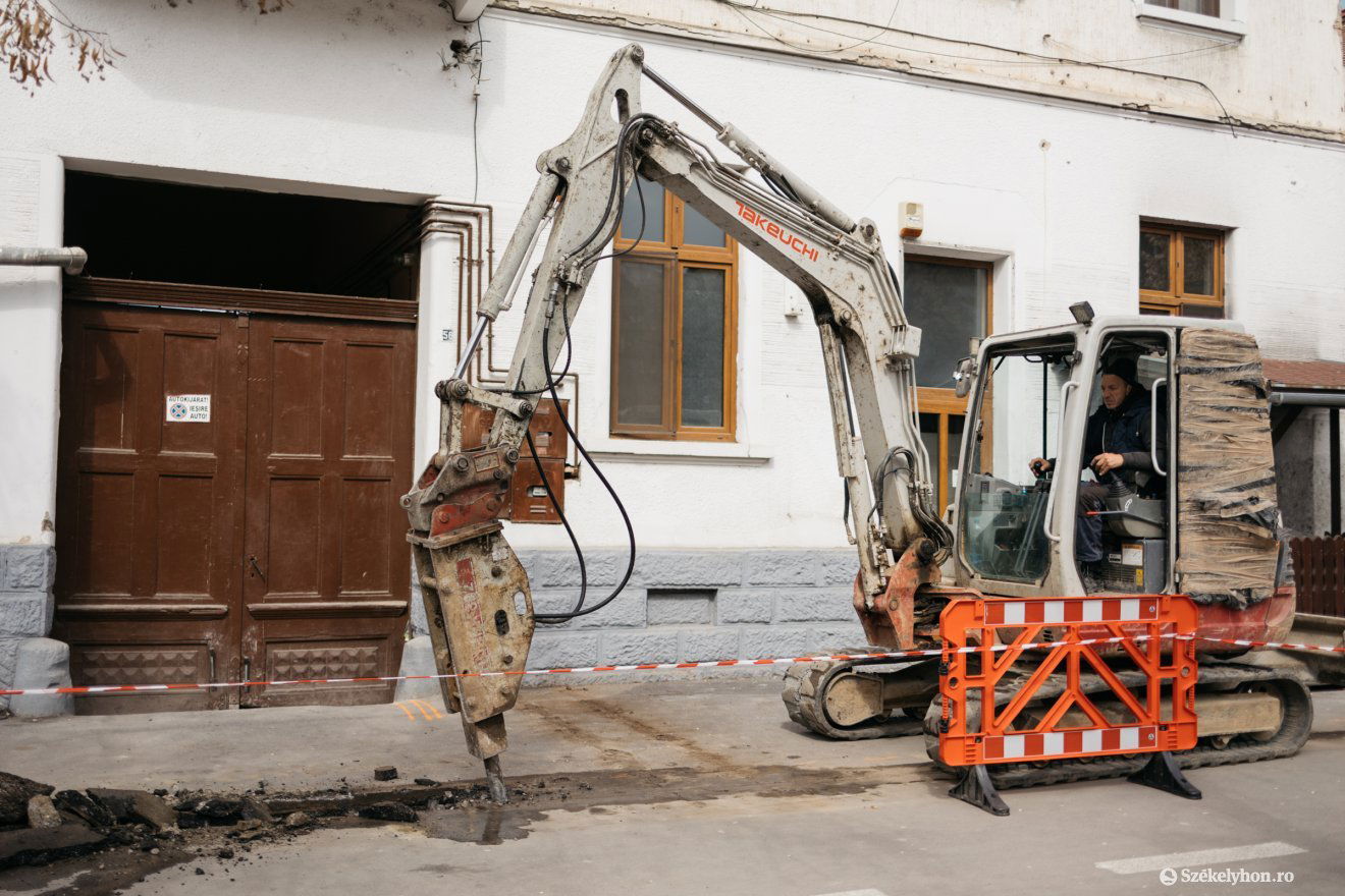 &bullet;  Fotó: Olti Angyalka