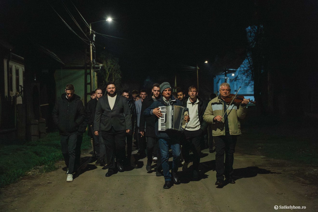 &bullet;  Fotó: László Ildikó