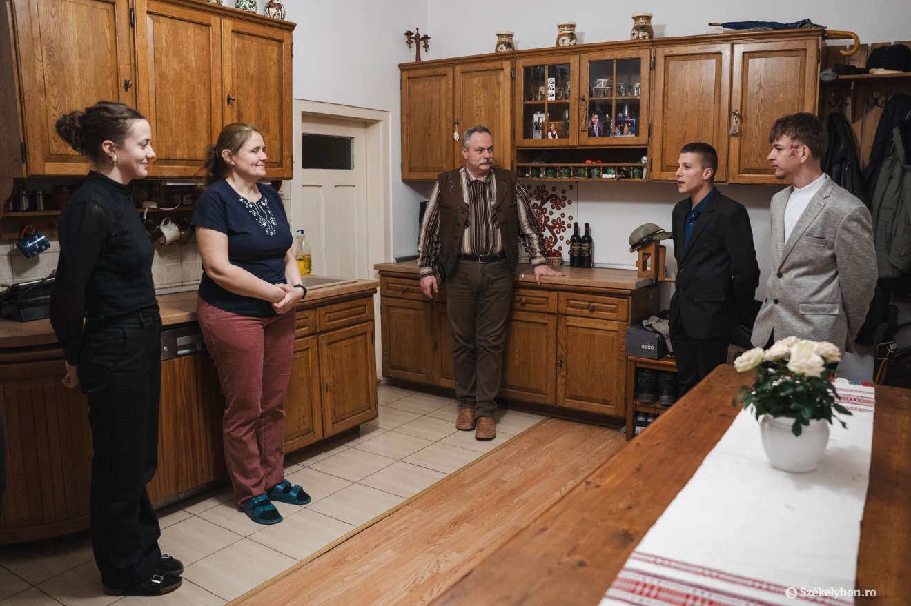 &bullet;  Fotó: László Ildikó