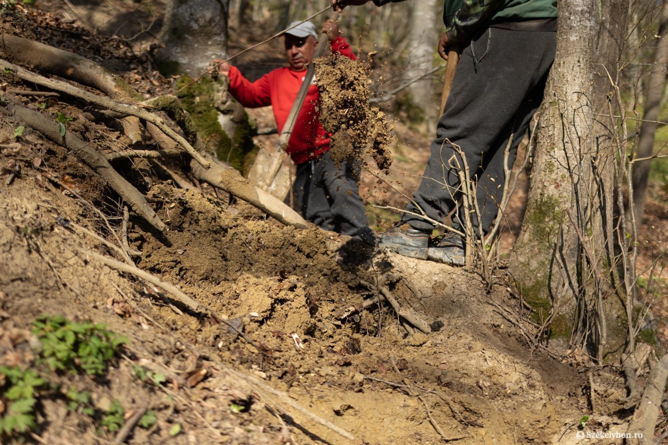 &bullet;  Fotó: Olti Angyalka