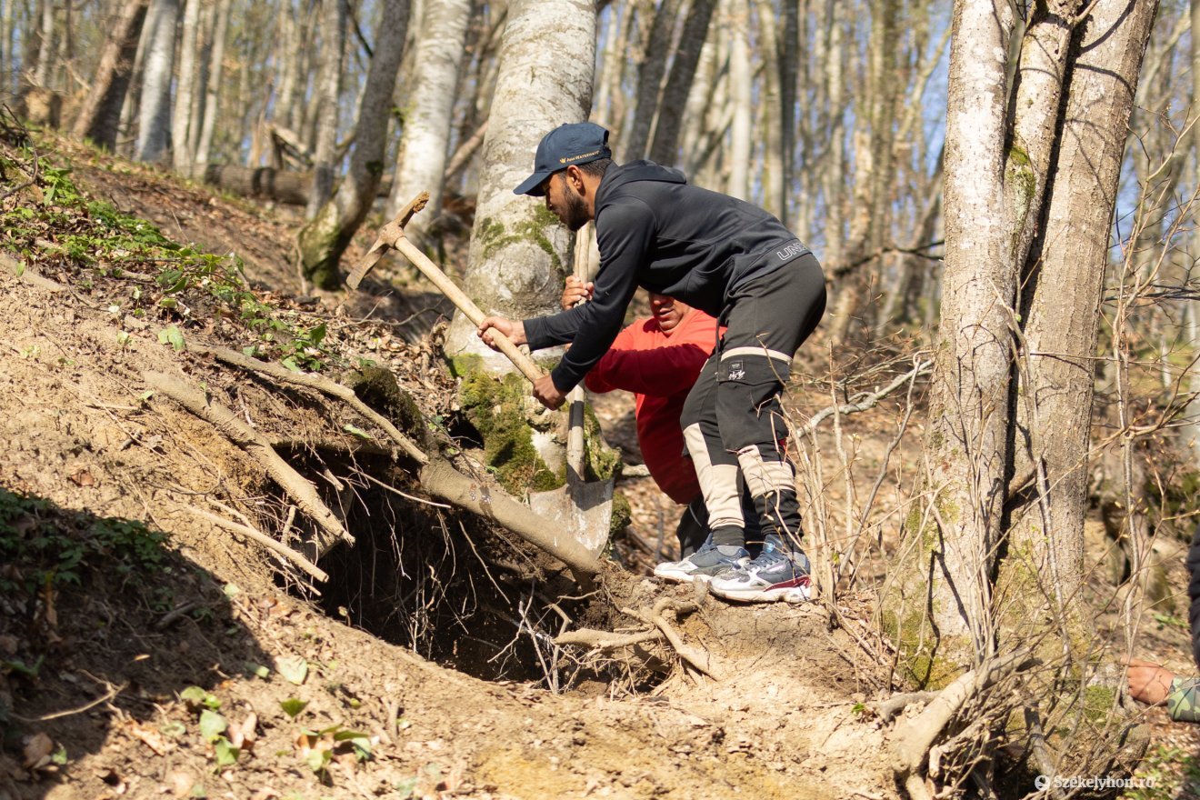 &bullet;  Fotó: Olti Angyalka