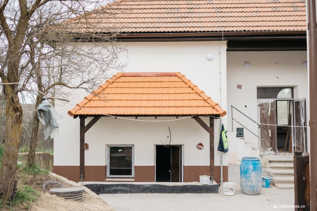 &bullet;  Fotó: Olti Angyalka