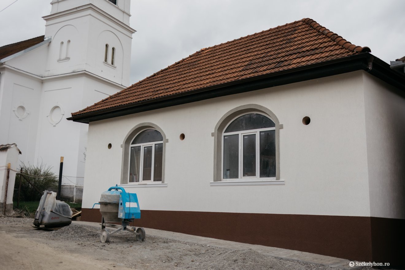 &bullet;  Fotó: Olti Angyalka