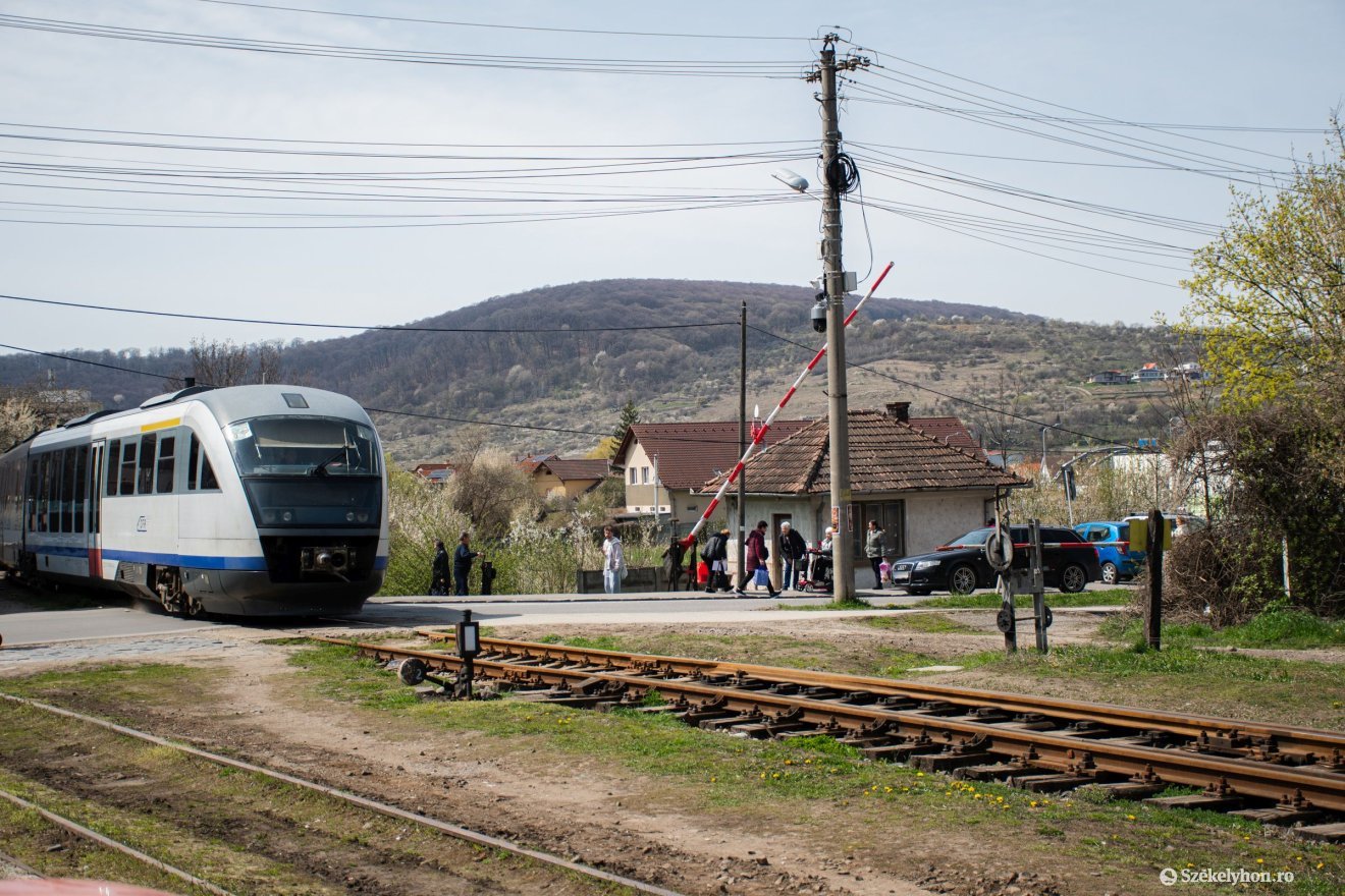 Teljesen modernizálnák a Vásártér utcai vasúti átkelőt • Fotó: László Ildikó