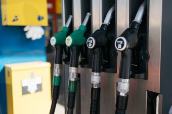 Nincs megállás: újabb drágulás a romániai töltőállomásokon