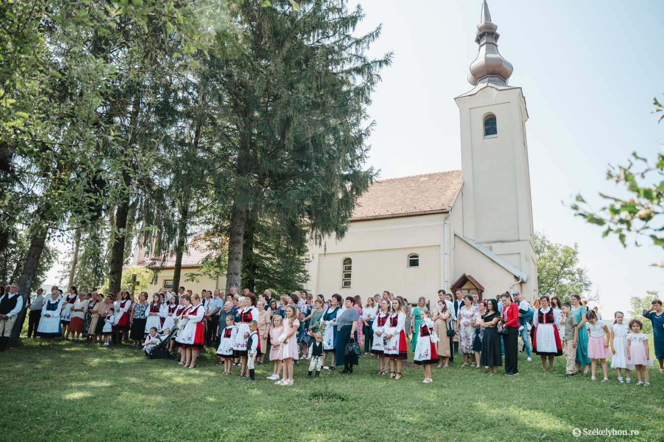 &bullet;  Fotó: László Ildikó