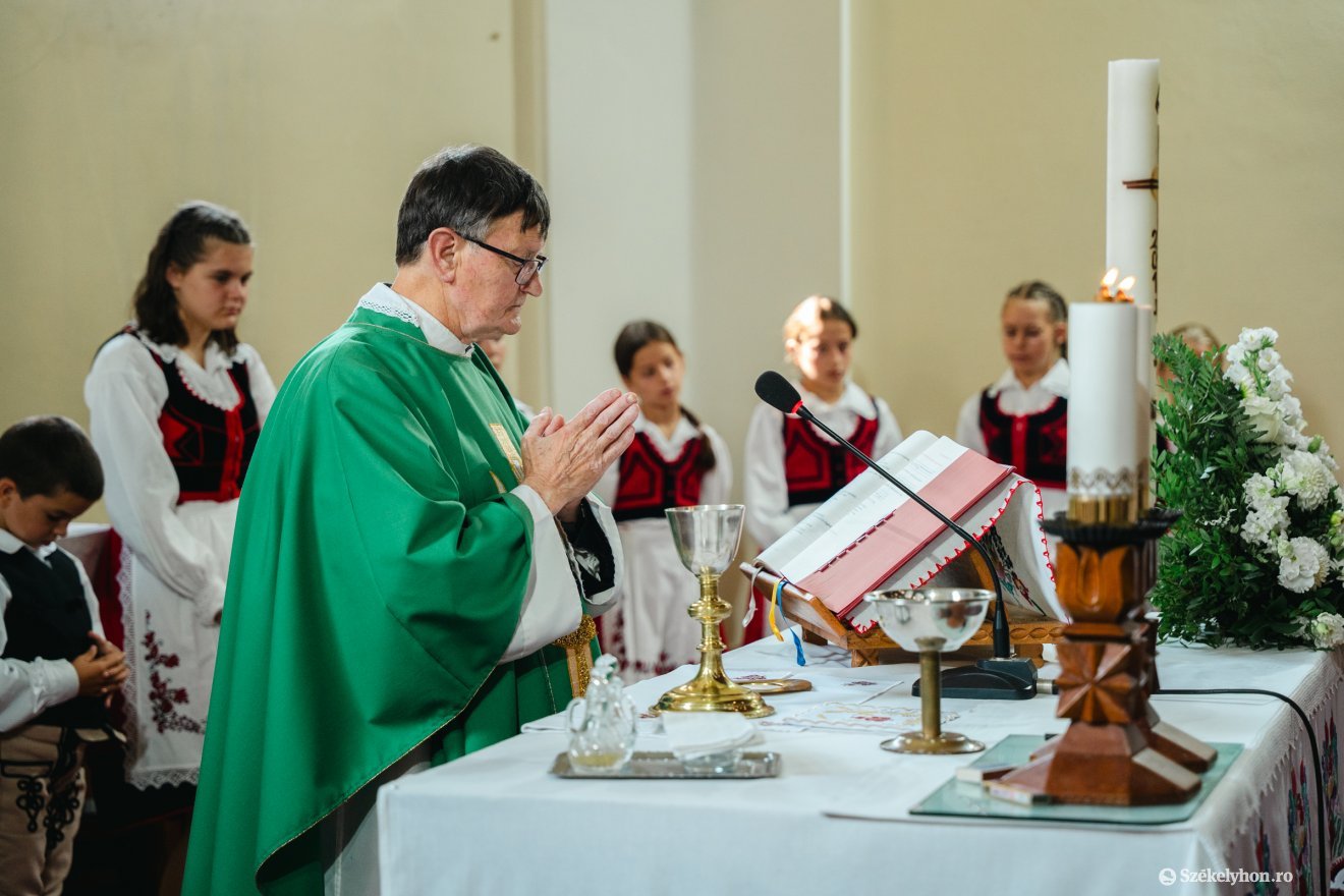 &bullet;  Fotó: László Ildikó