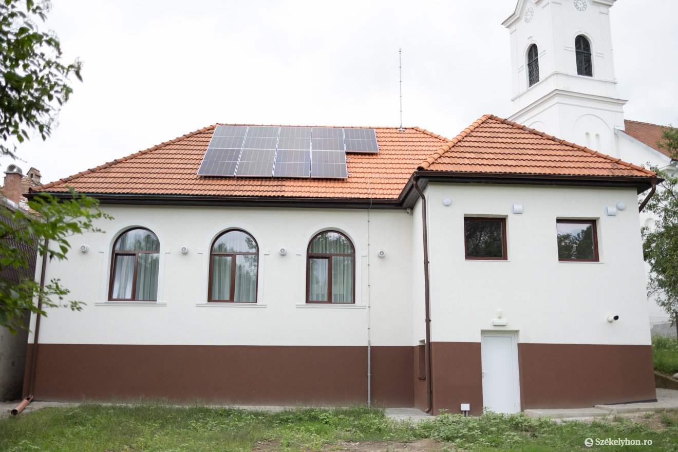 &bullet;  Fotó: Olti Angyalka
