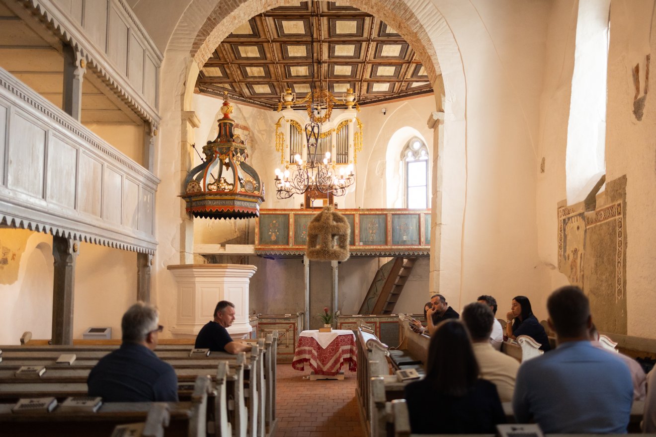Több száz évre tekinthet vissza a múltba, aki belép a felújított agyagfalvi templomba
