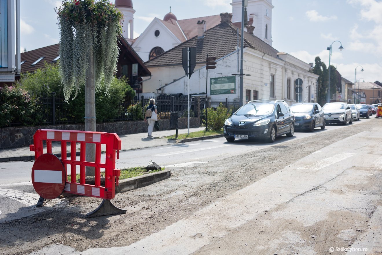 &bullet;  Fotó: Olti Angyalka
