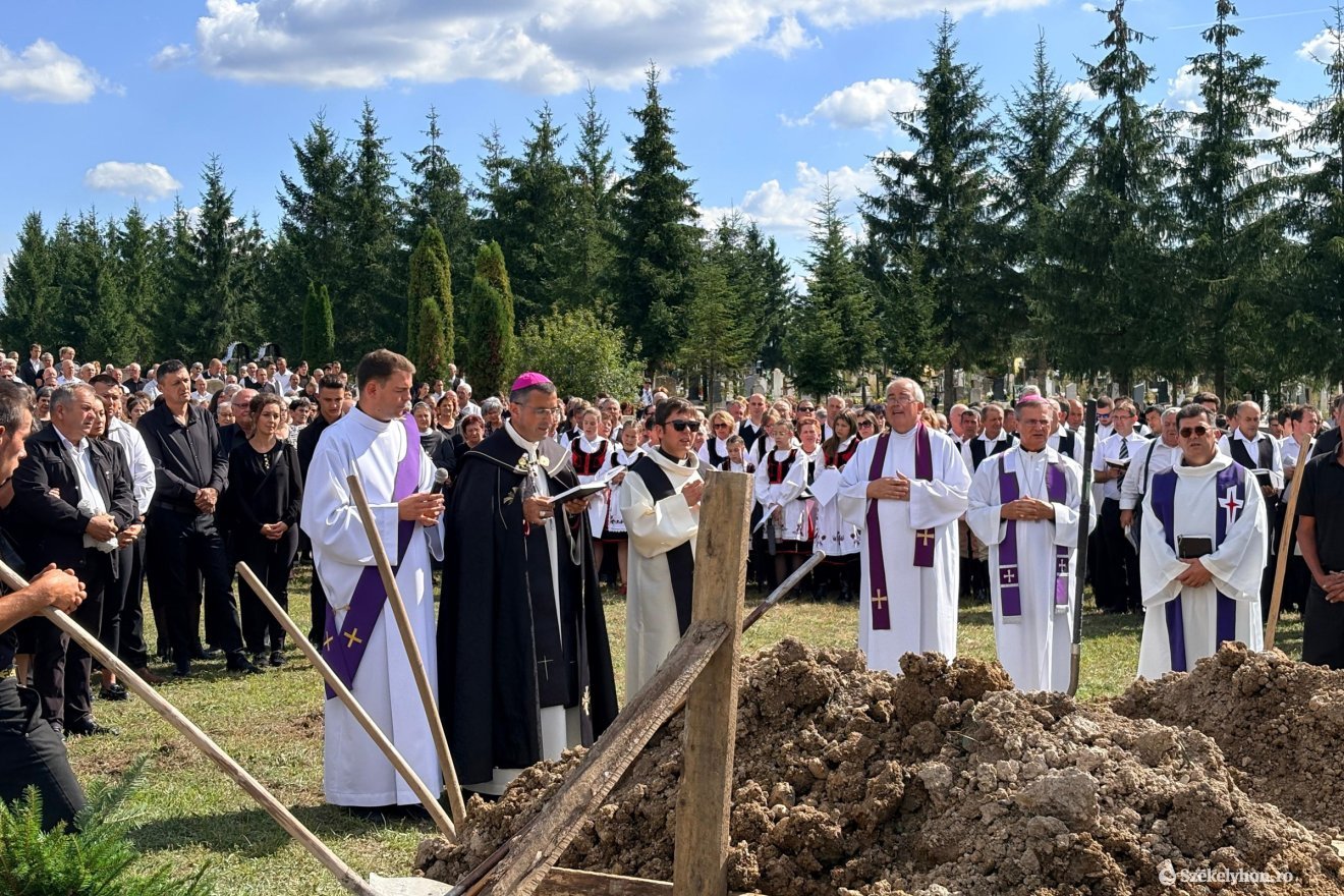&bullet;  Fotó: Tamás Attila