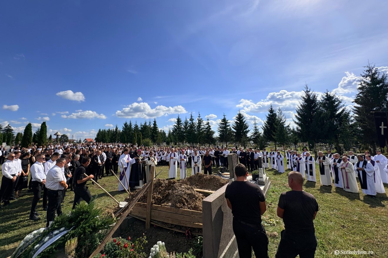 &bullet;  Fotó: Tamás Attila