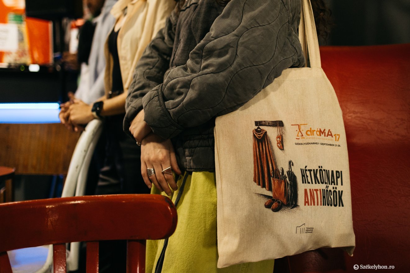 &bullet;  Fotó: Olti Angyalka