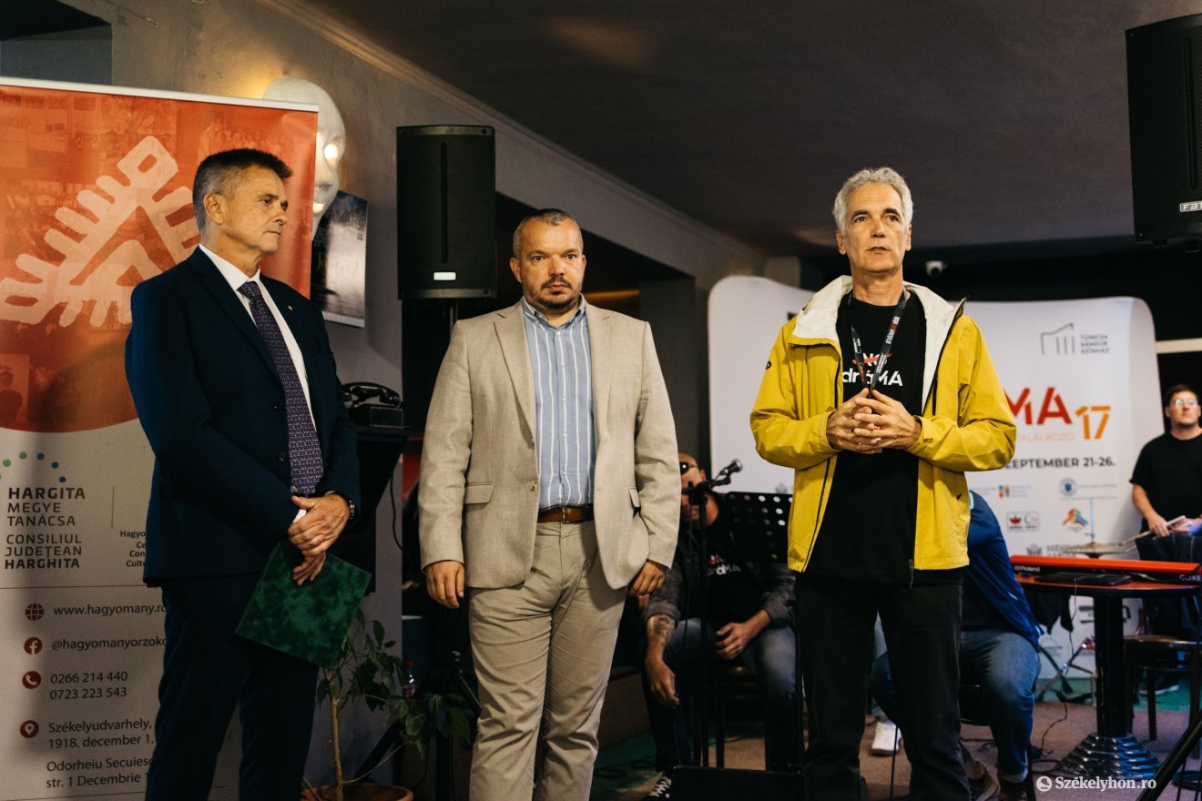 &bullet;  Fotó: Olti Angyalka