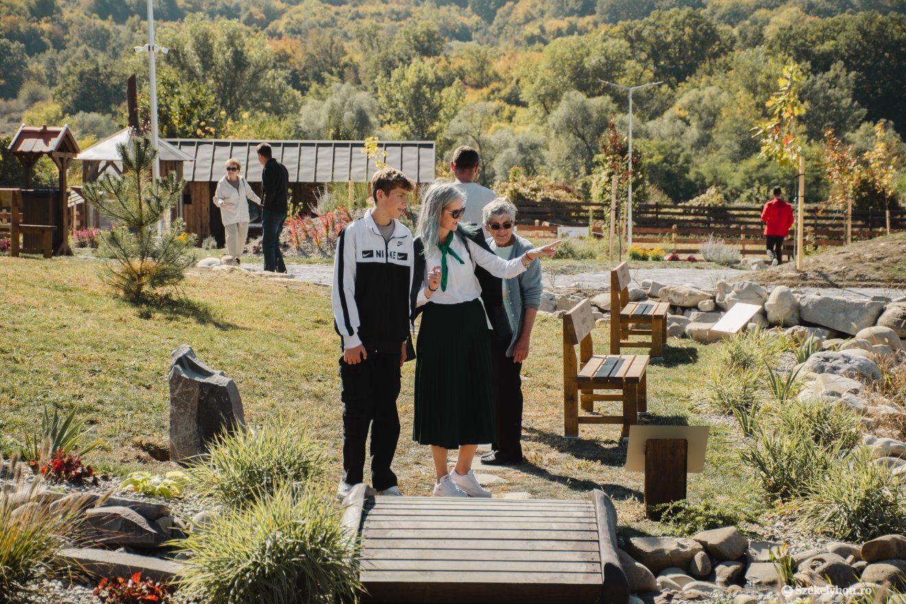 &bullet;  Fotó: László Ildikó