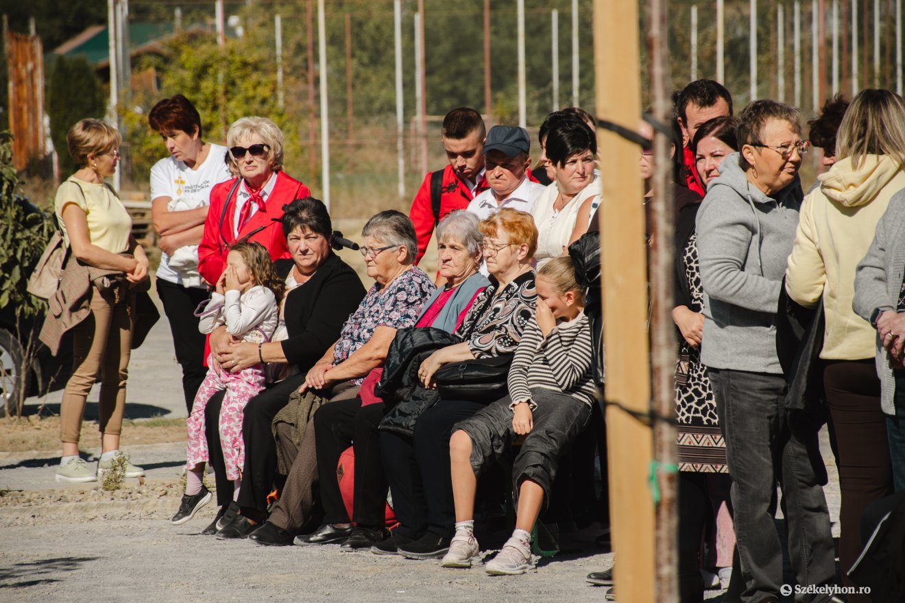 &bullet;  Fotó: László Ildikó