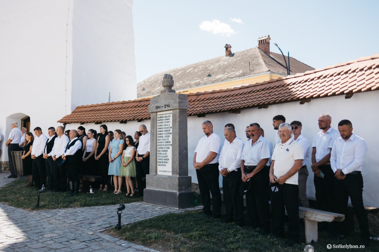 &bullet;  Fotó: Olti Angyalka