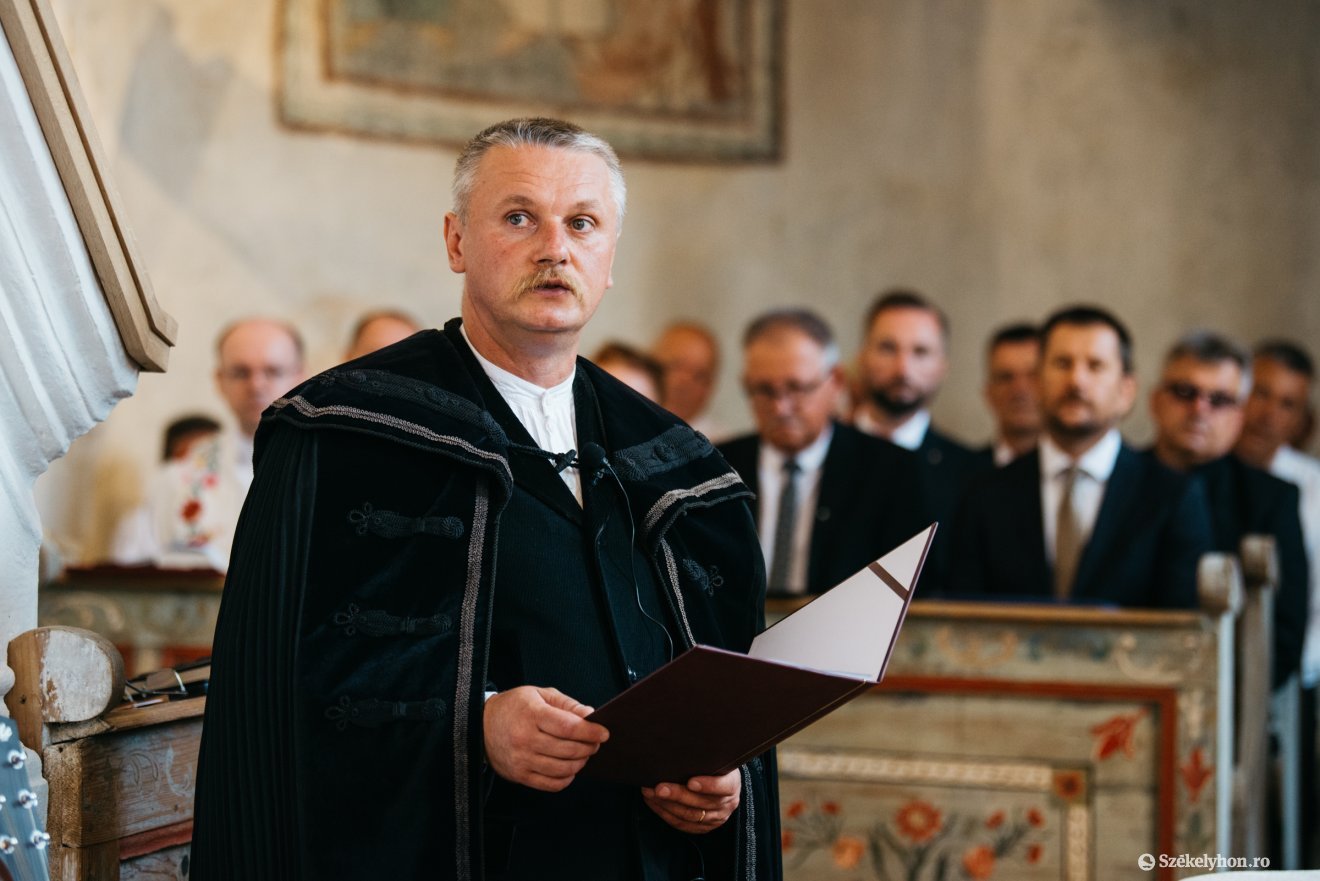&bullet;  Fotó: Olti Angyalka