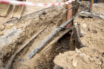 Újabb gyergyószentmiklósi utcákban vált lehetővé a csatornahálózatra való csatlakozás