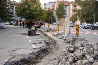 Lassan célegyenesbe érnek az évek óta zajló útfelújítások Székelyudvarhelyen