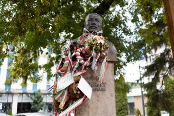 Szoborügy: ismét célkeresztben a Vándor székely