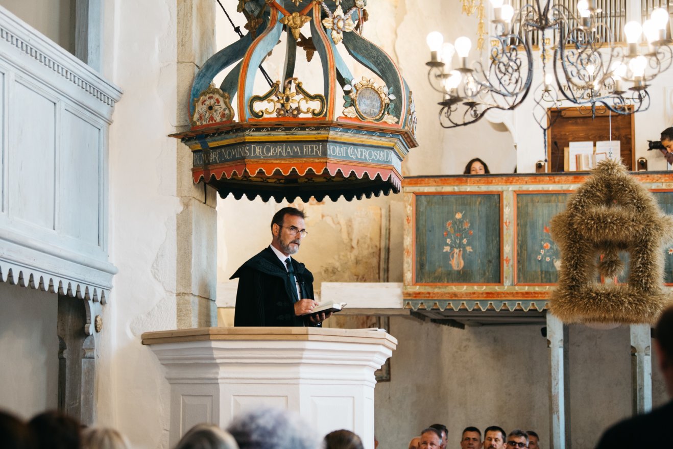 Megújult az Isten háza Agyagfalván: a templom ünneplést érdemel, ugyanakkor imádságot követel